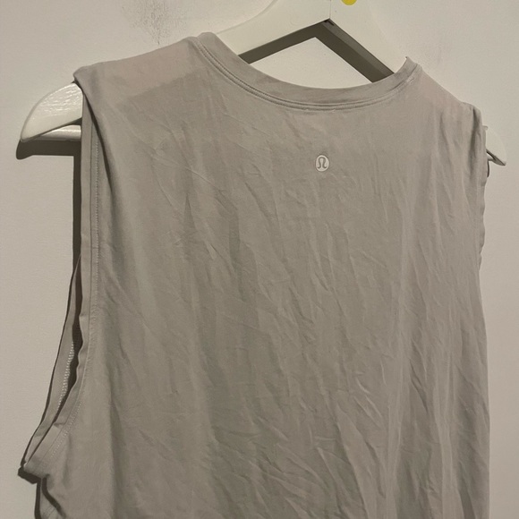 Lulu tan‎ tank inner tag removed - Picture 2 of 3
